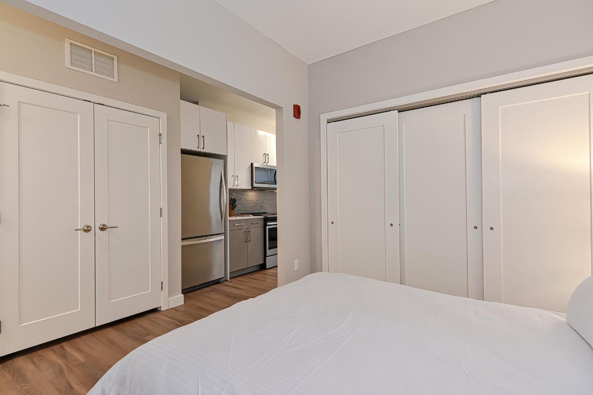 Global Luxury Suites East Boston Room photo