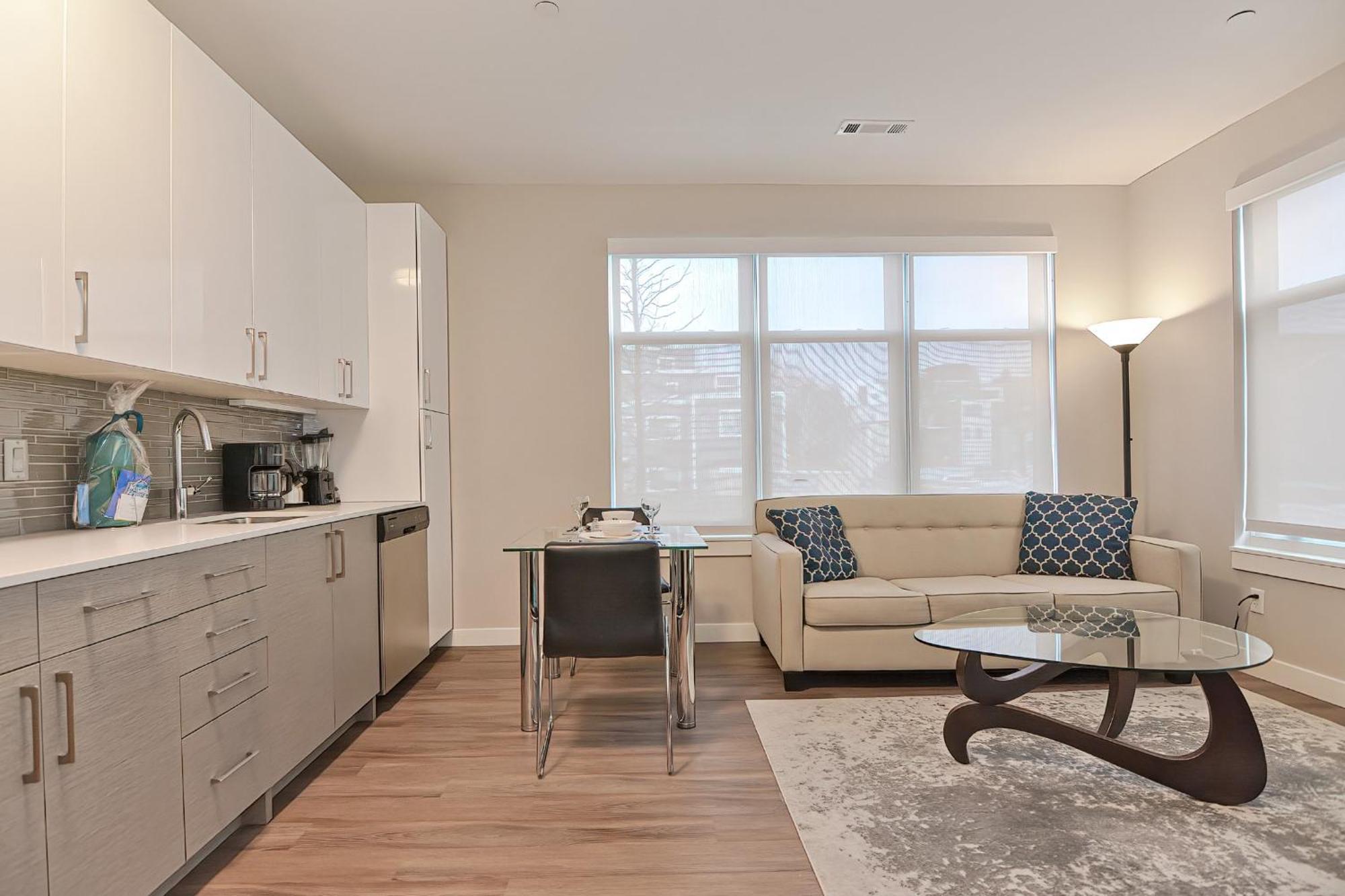 Global Luxury Suites East Boston Room photo